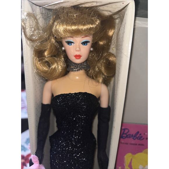 VTG 1995 Solo In The Spotlight Barbie Mattel 1960 Repro. + 1961 Case + Books - Picture 5 of 14